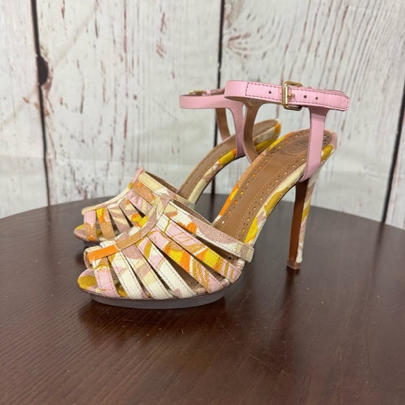 Tory Burch Muted Floral ankle strap strapoy 5”Heels size 7 Never worn - Picture 6 of 16